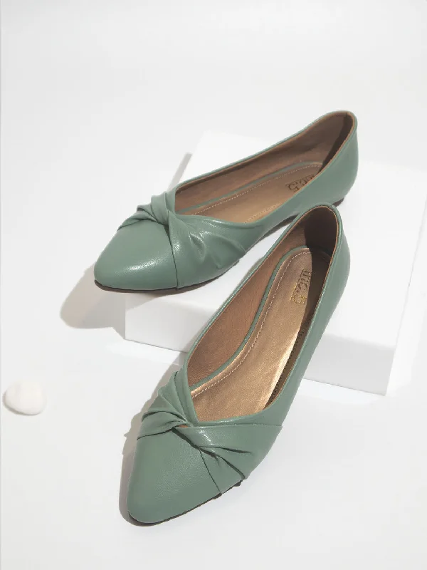 Women Pista Solid Flats Ballerinas