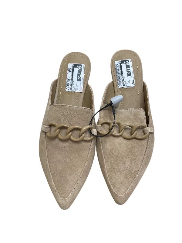 Shoes Flats By Steve Madden In Tan, Size: 10