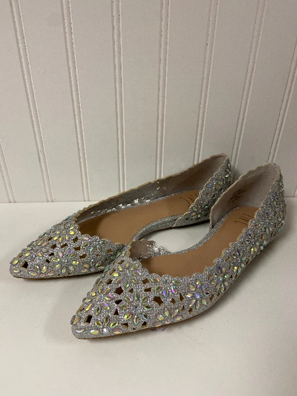 Silver Shoes Flats Inc, Size 8